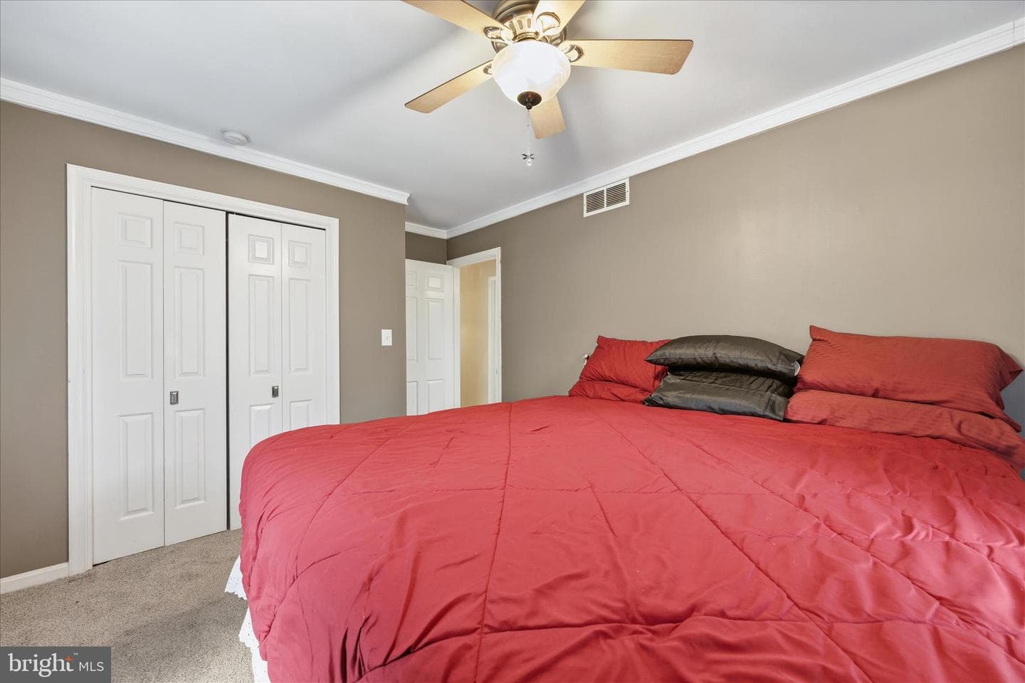 306 Lincoln Avenue photo 22