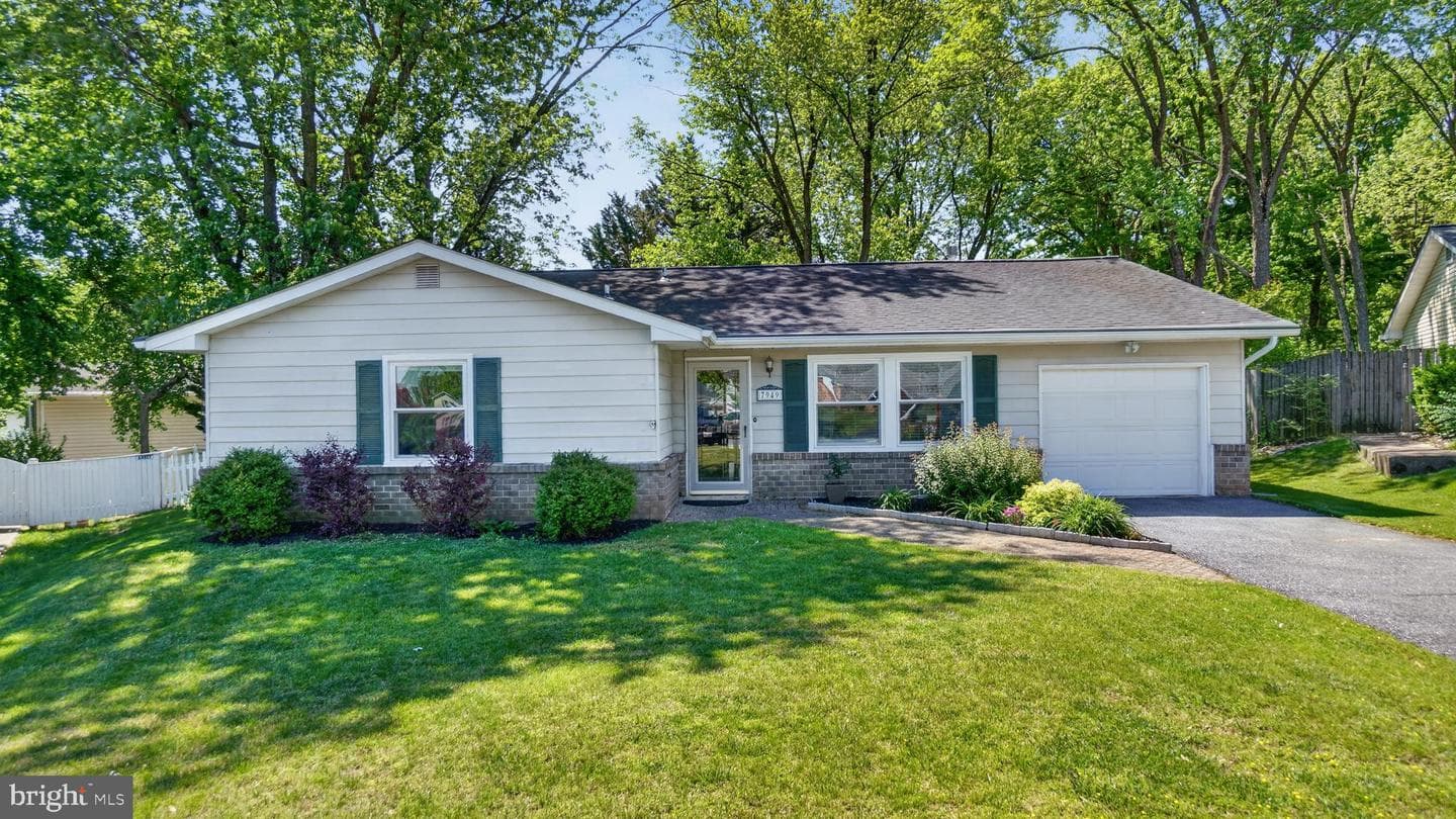 7949 Trafalgar Court, Severn