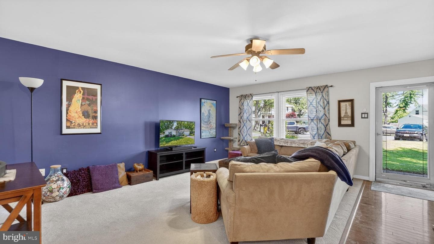 7949 Trafalgar Court photo 4
