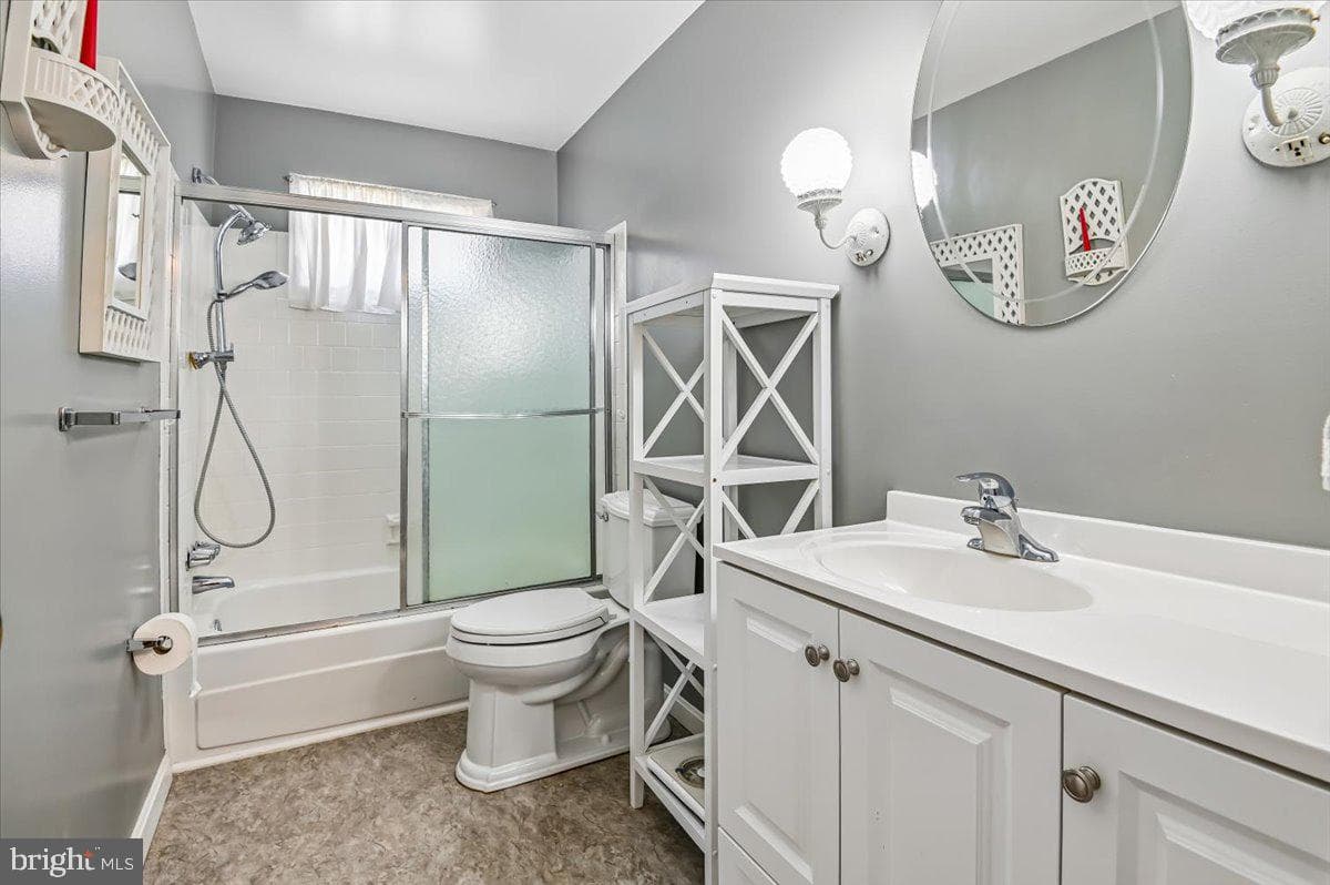 582 Nolview Court photo 13