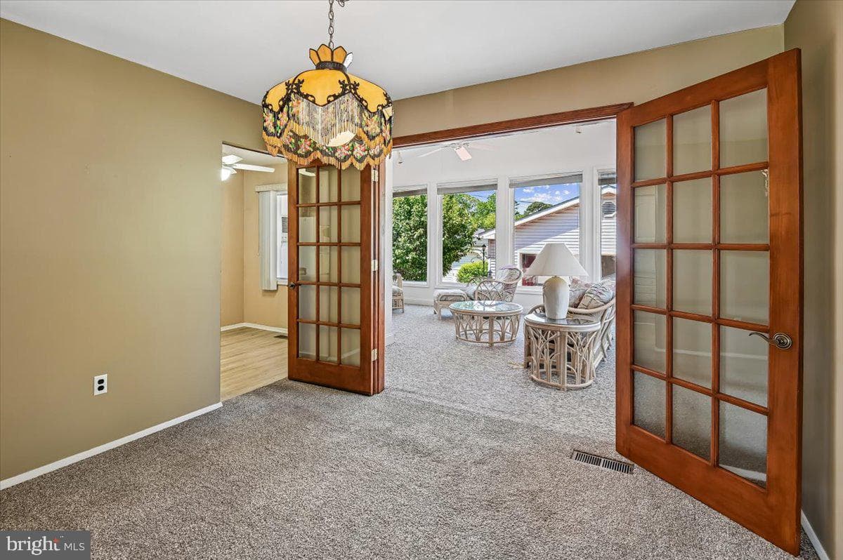 582 Nolview Court photo 8