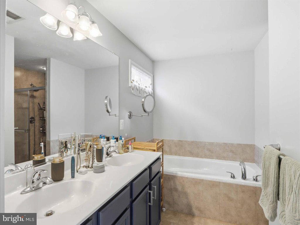 7742 Lawrence Avenue photo 14
