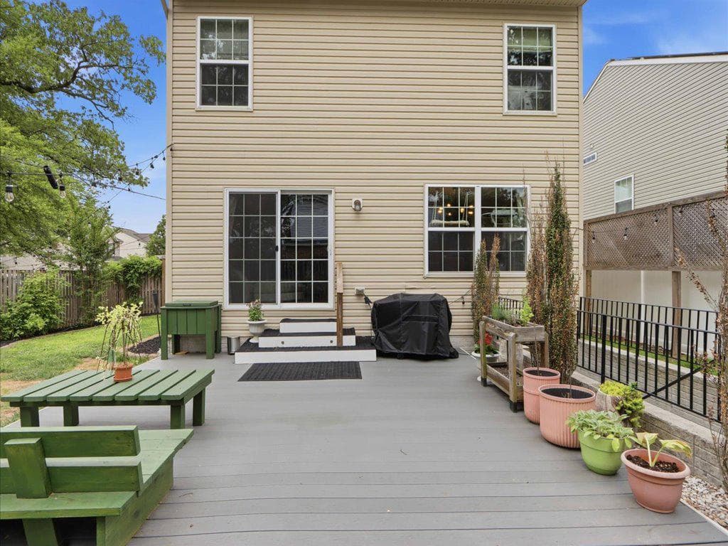7742 Lawrence Avenue photo 23