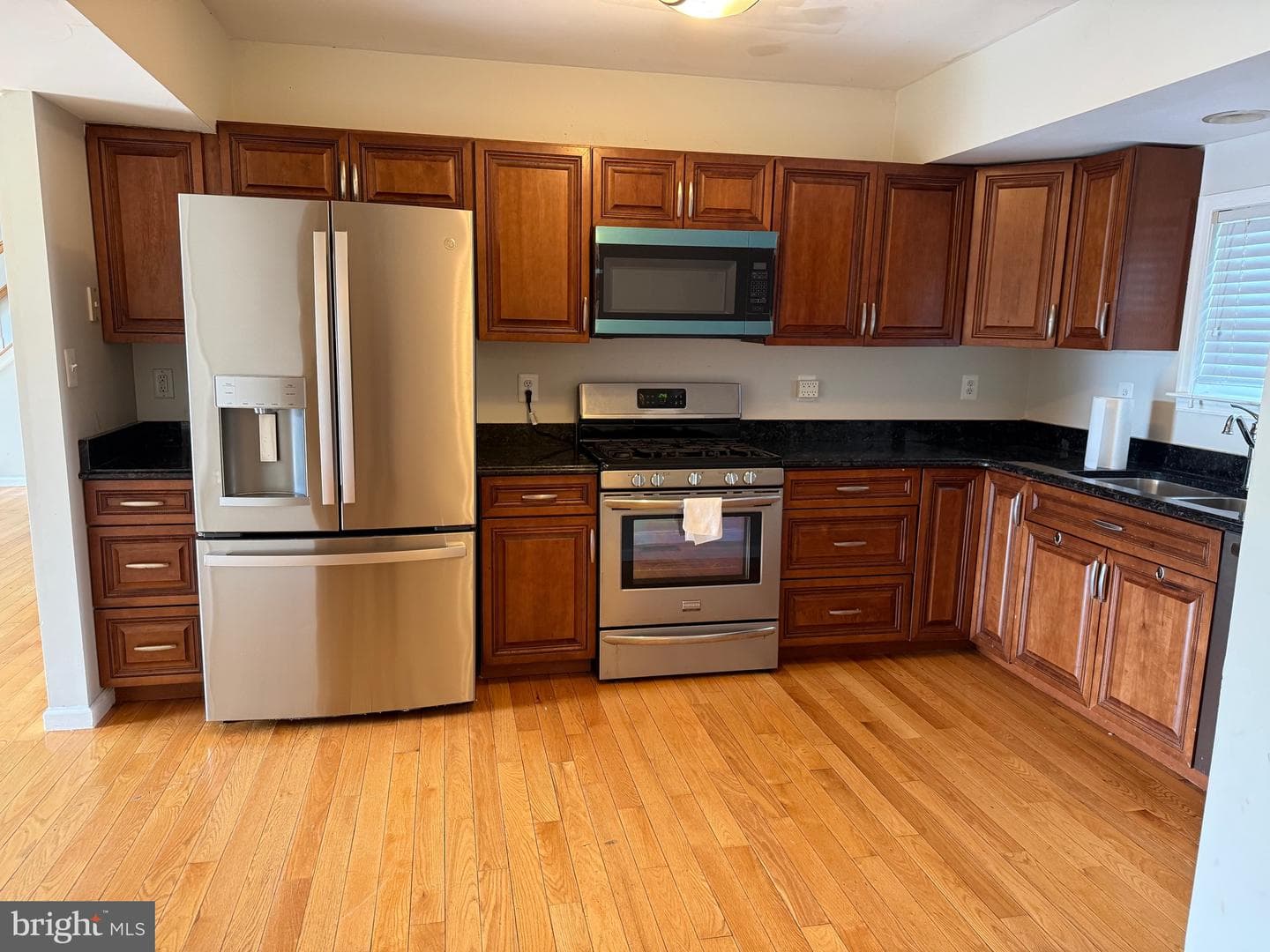 409 A Street SW photo 4