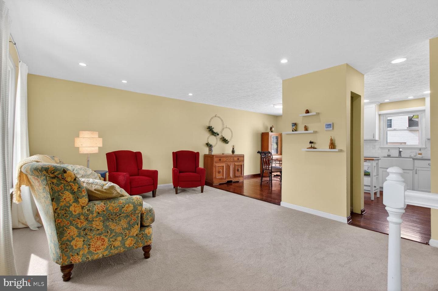 1300 Roundhouse Court photo 3