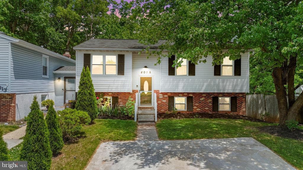 8015 Cross Creek Drive photo 1
