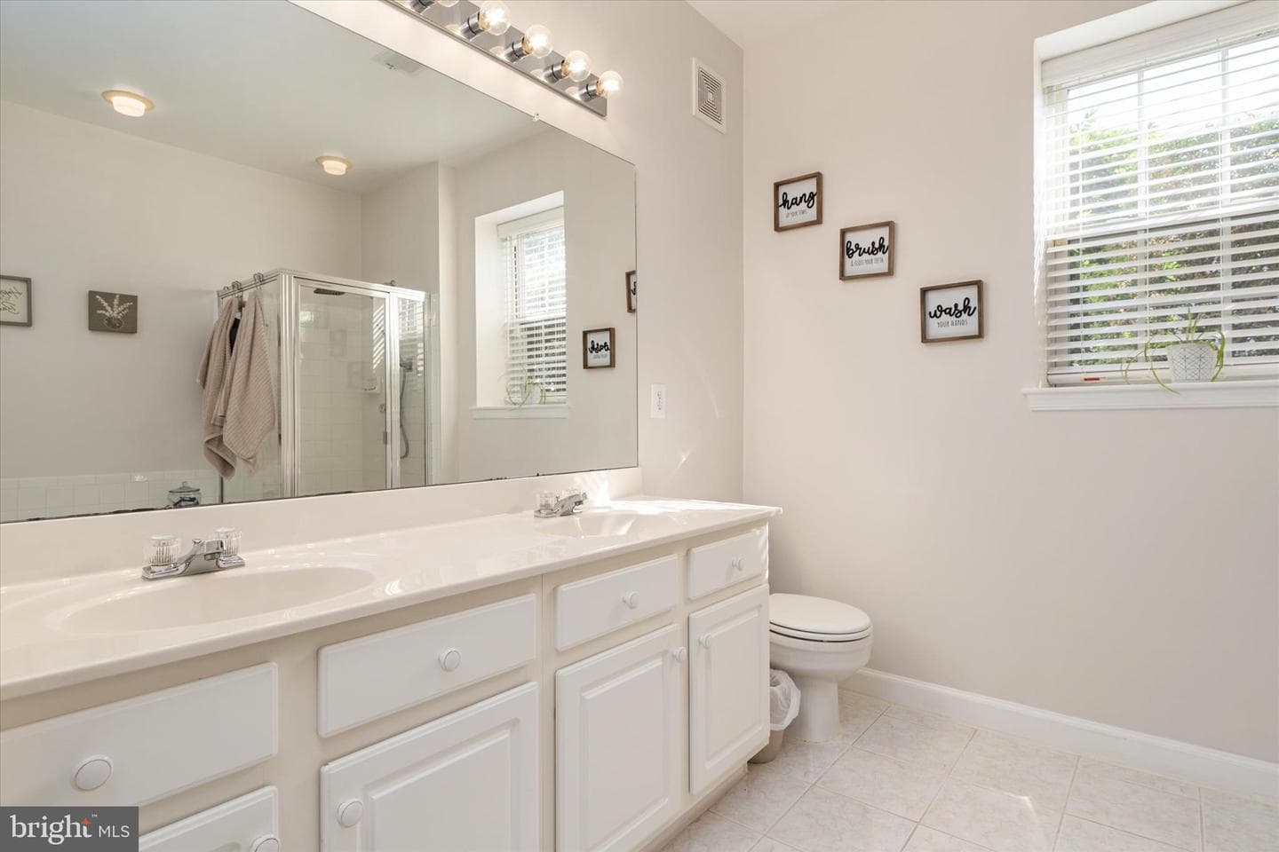 2703 Oak Leaf Ct # 2703 photo 18