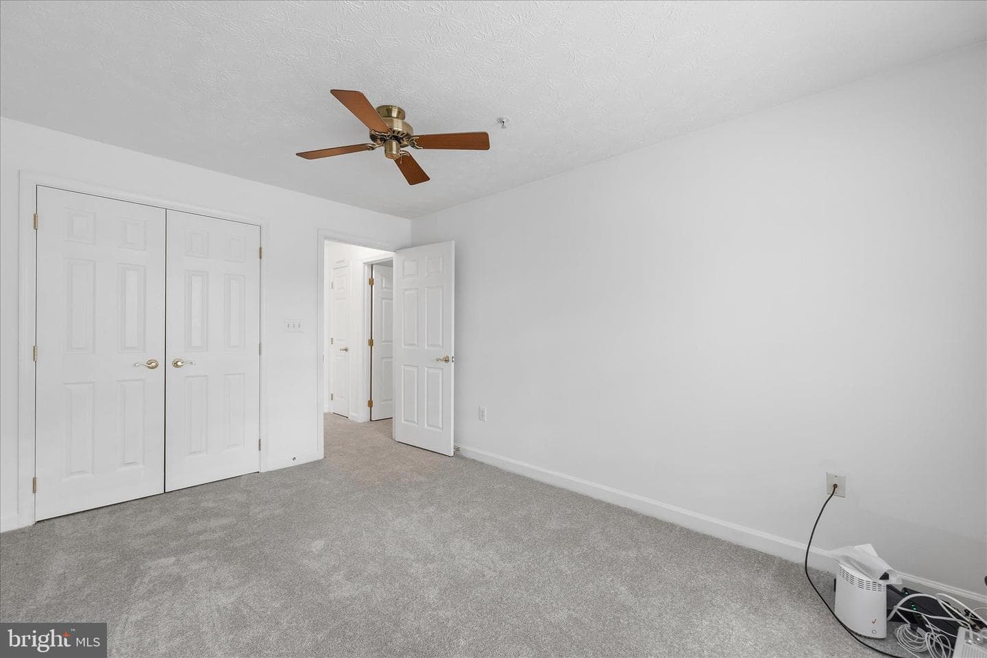 631 Admiral Drive #302 photo 19