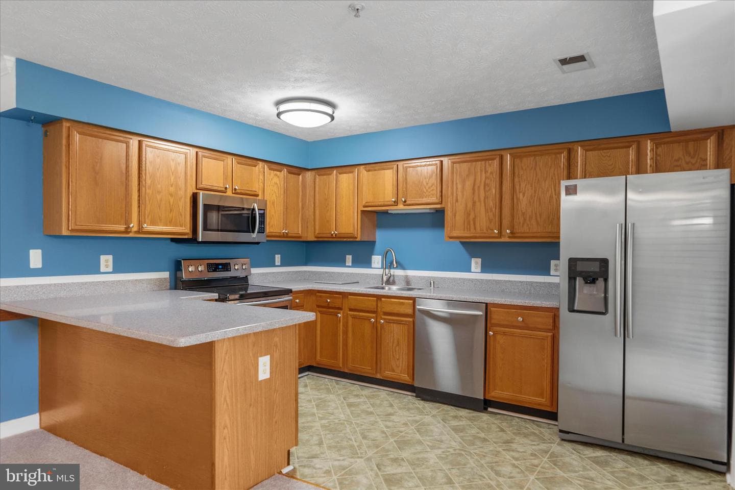 631 Admiral Drive #302 photo 7
