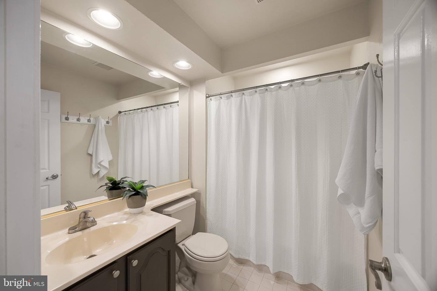 130 Summer Village Drive photo 25