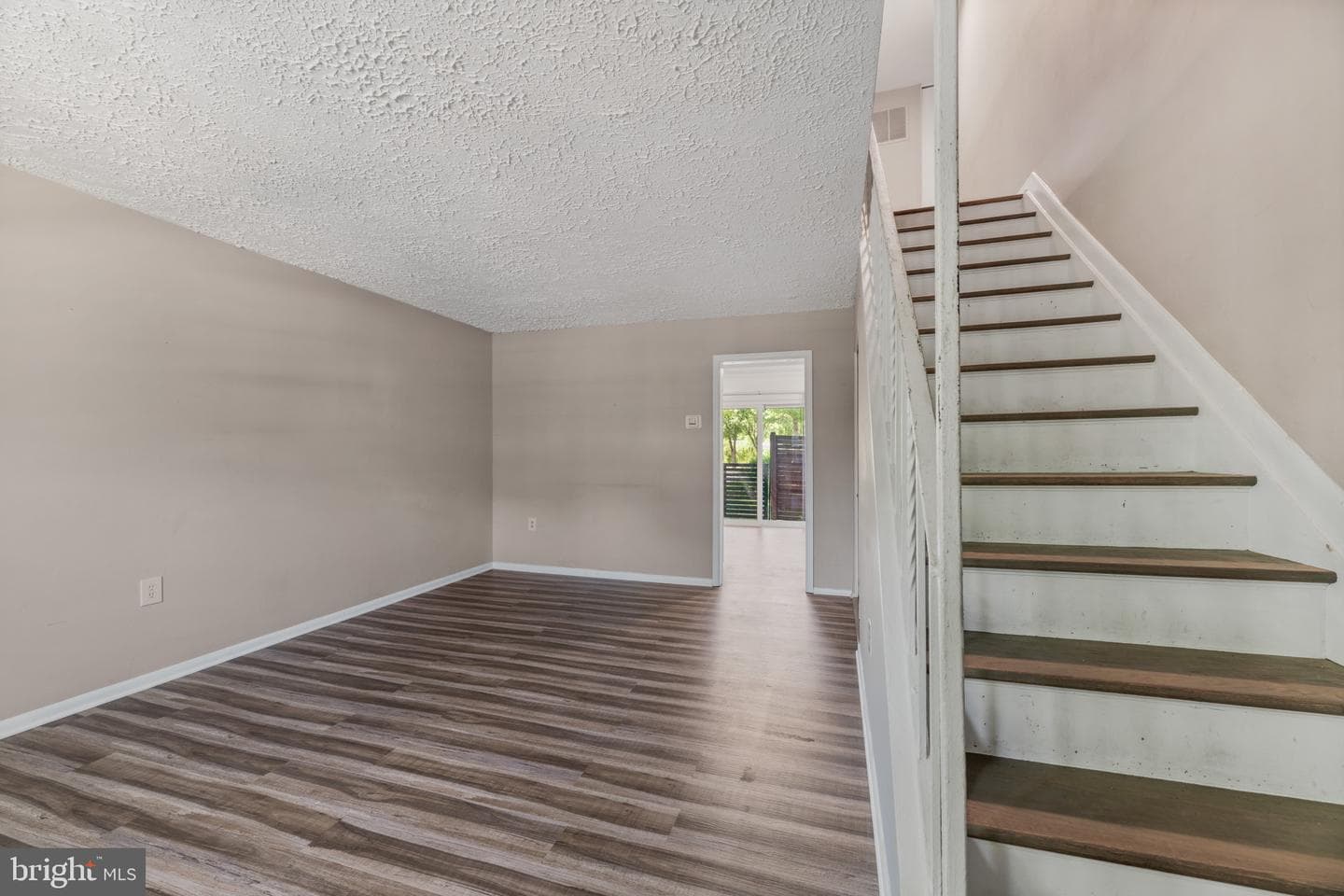8379 Norwood Drive photo 4