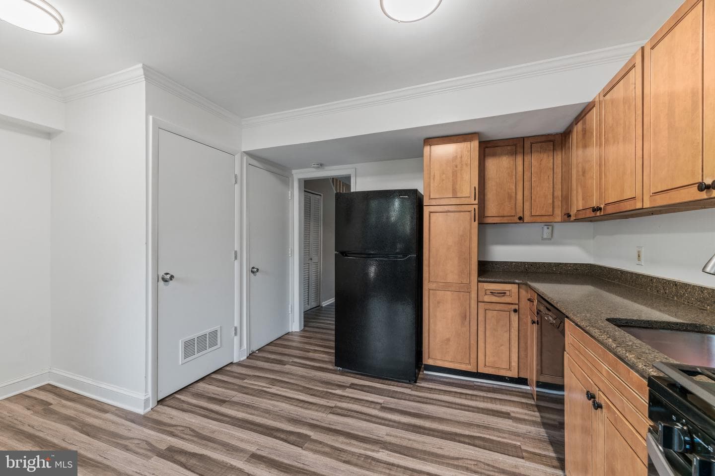 8379 Norwood Drive photo 9