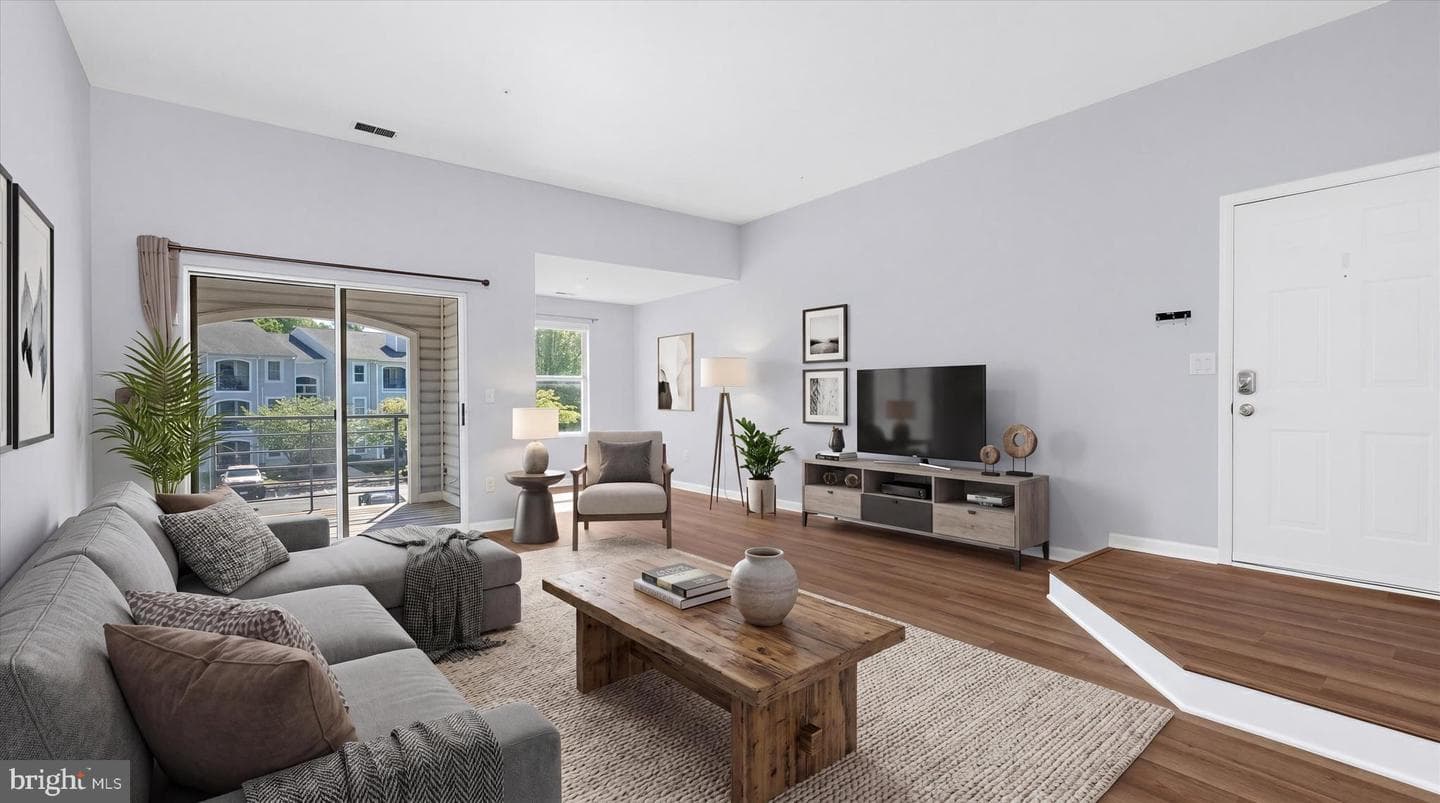 40 Greystone Court #l, Annapolis