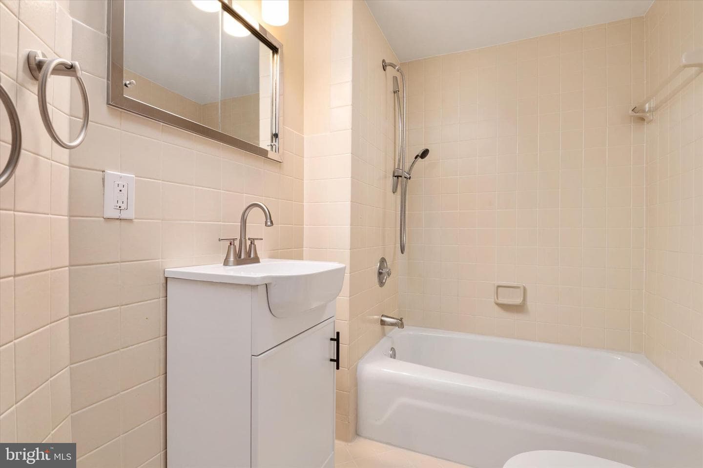 21 Woodlawn Avenue photo 39