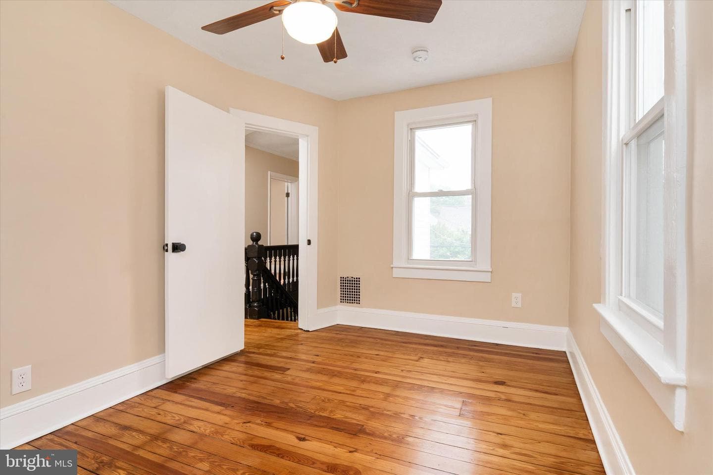 21 Woodlawn Avenue photo 41