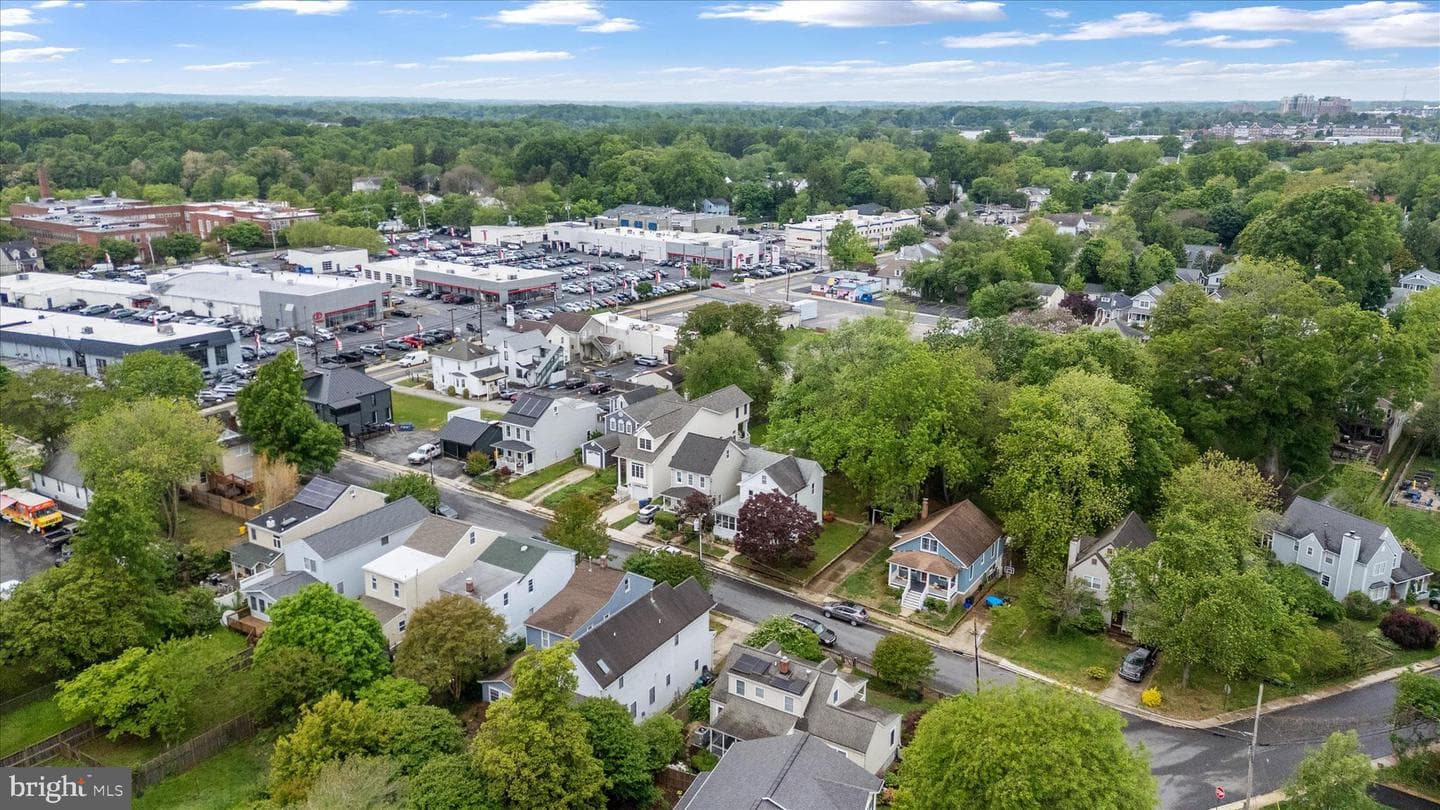 21 Woodlawn Avenue photo 43