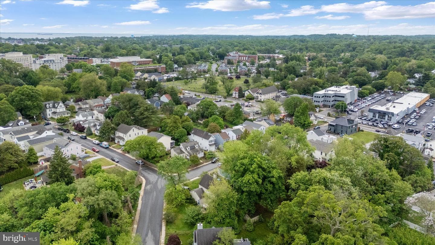 21 Woodlawn Avenue photo 45