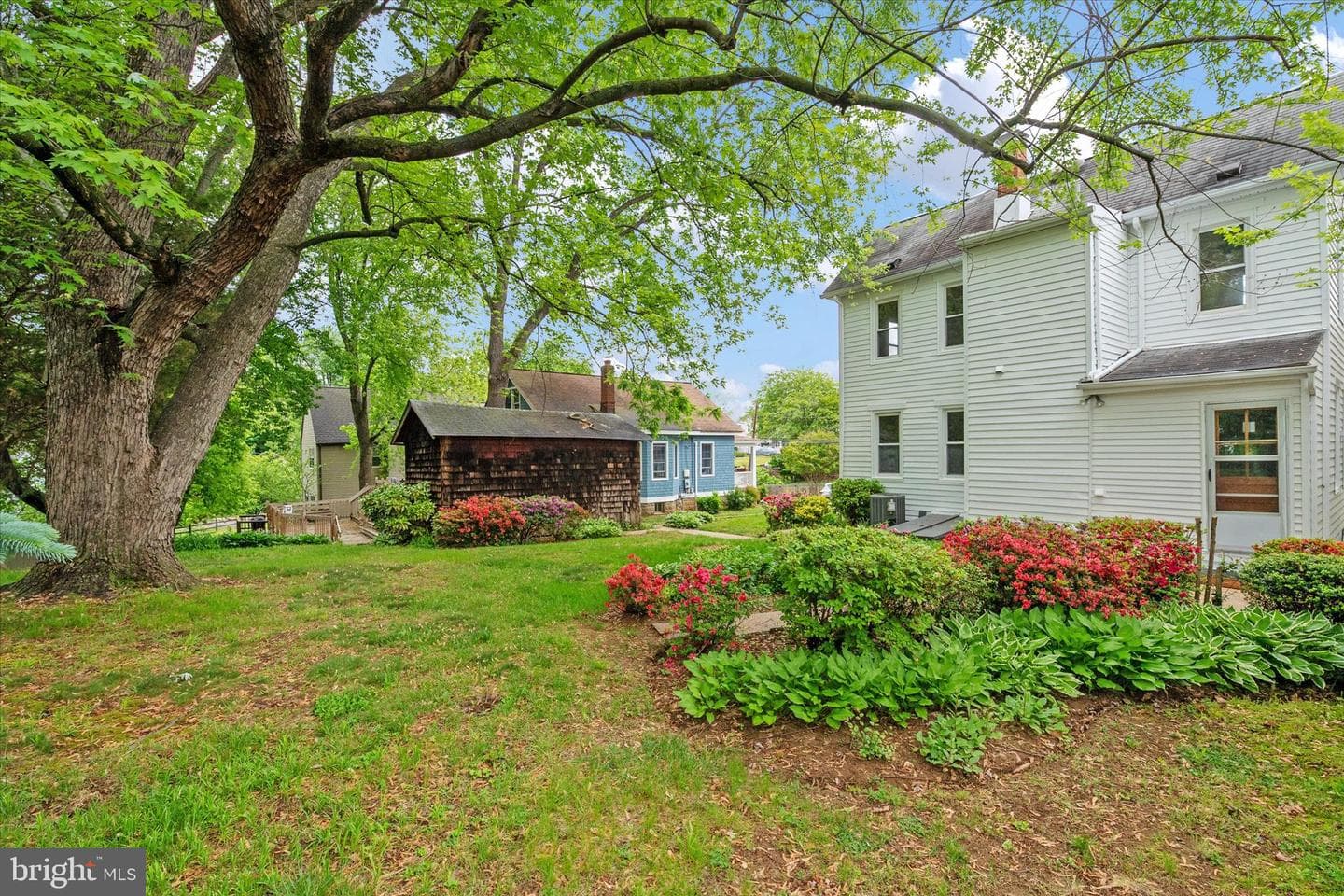 21 Woodlawn Avenue photo 53