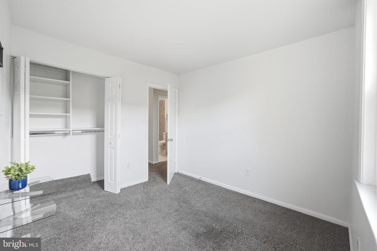 1704 W Bancroft Lane photo 22