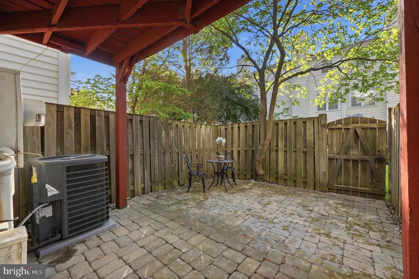1704 W Bancroft Lane photo 26
