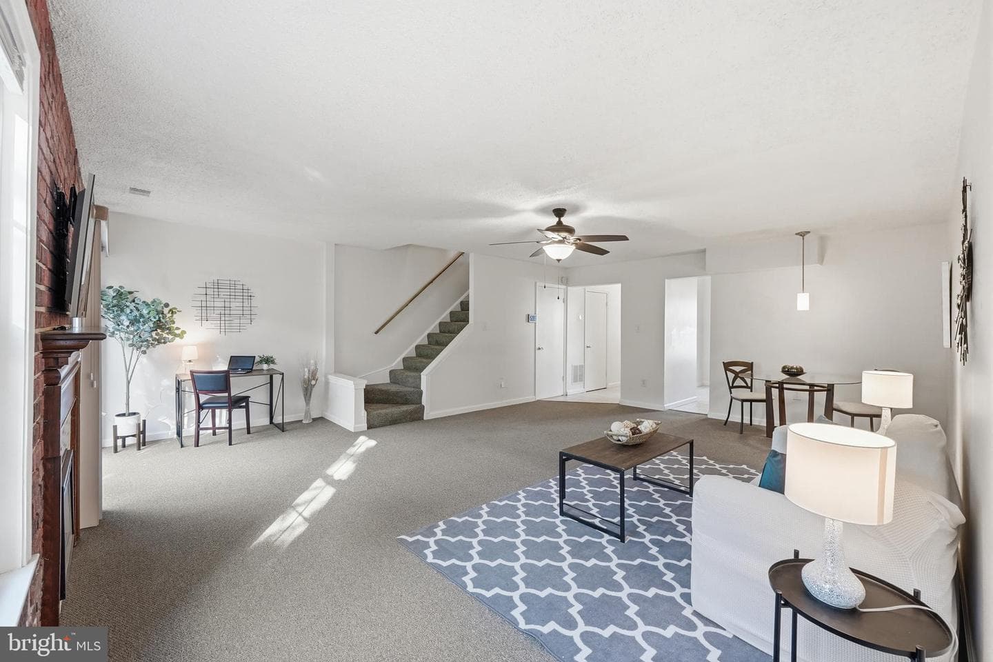 1704 W Bancroft Lane photo 8