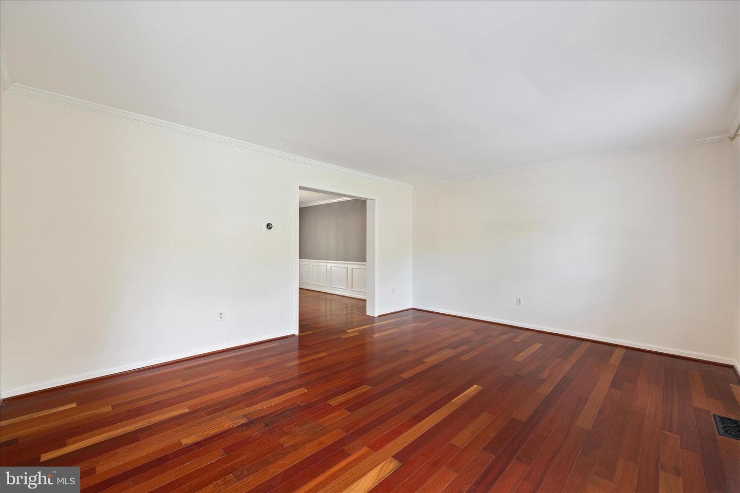 8391 Piping Rock Court photo 7