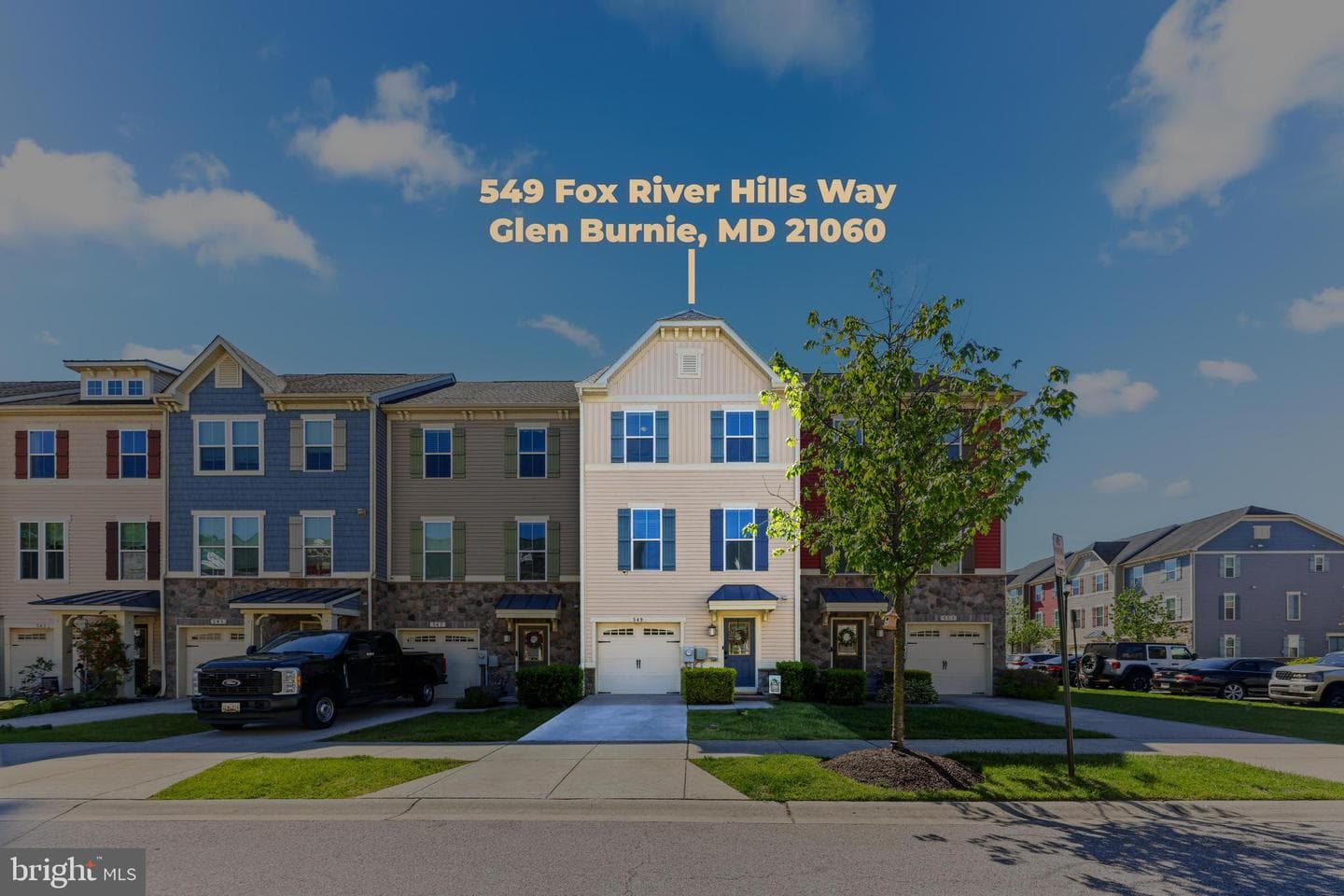 549 Fox River Hills Way photo 2