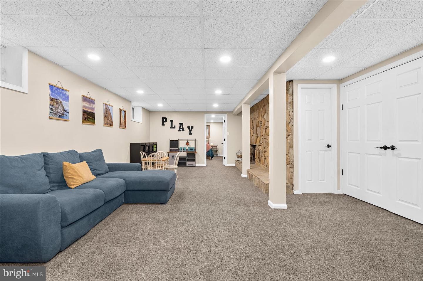 748 Evergreen Road photo 23