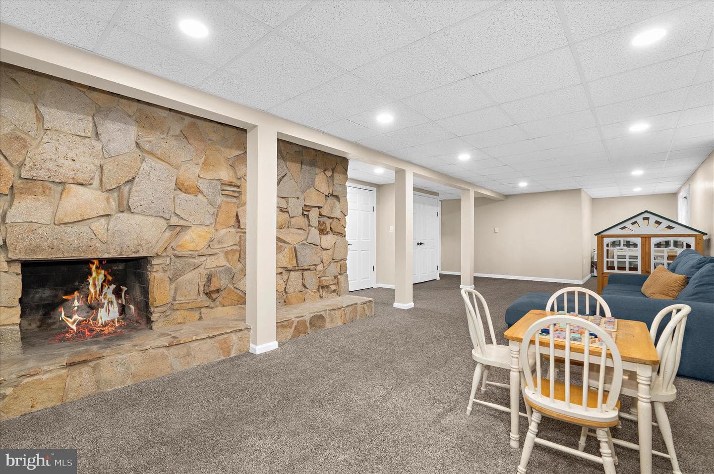 748 Evergreen Road photo 25