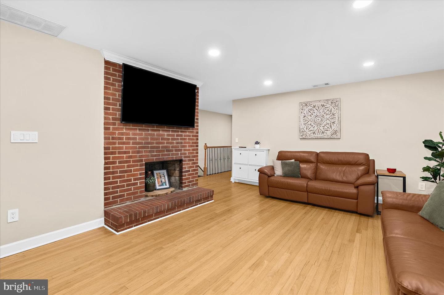 748 Evergreen Road photo 6