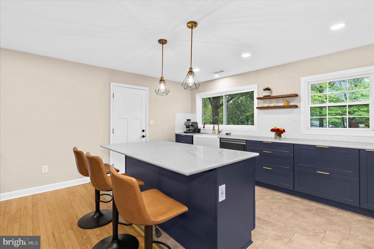 748 Evergreen Road photo 9