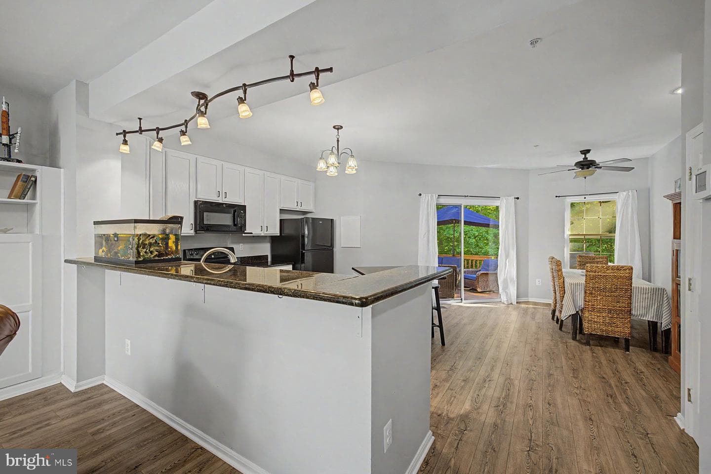 2391 Sandy Walk Way photo 13
