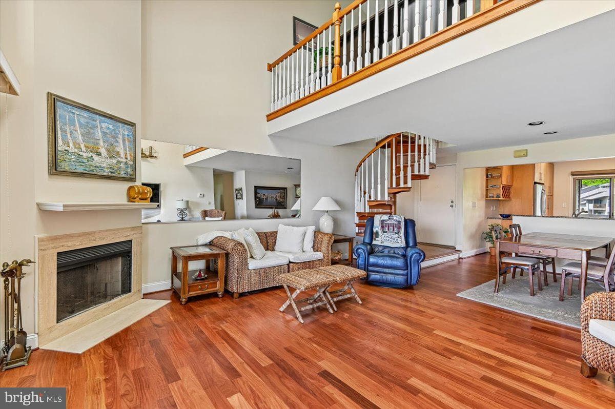 2121 Quay Village Court #202 photo 4