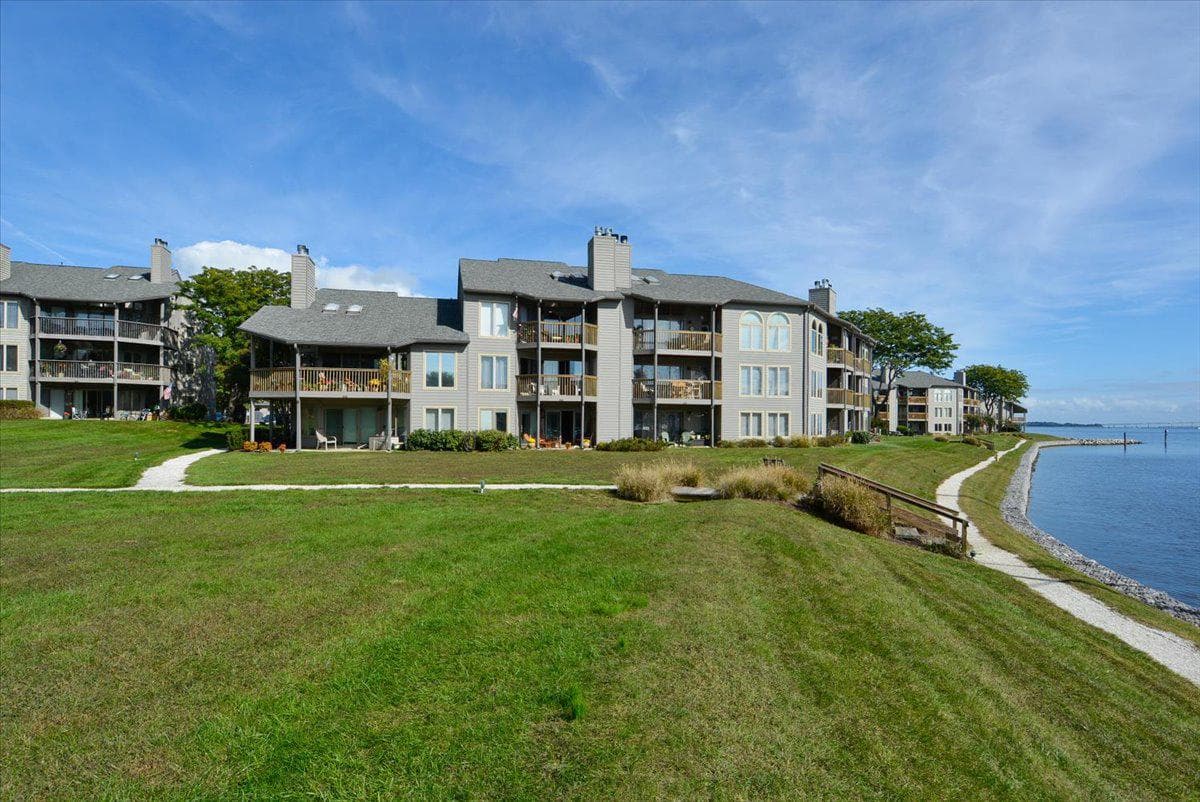 2121 Quay Village Court #202 photo 40