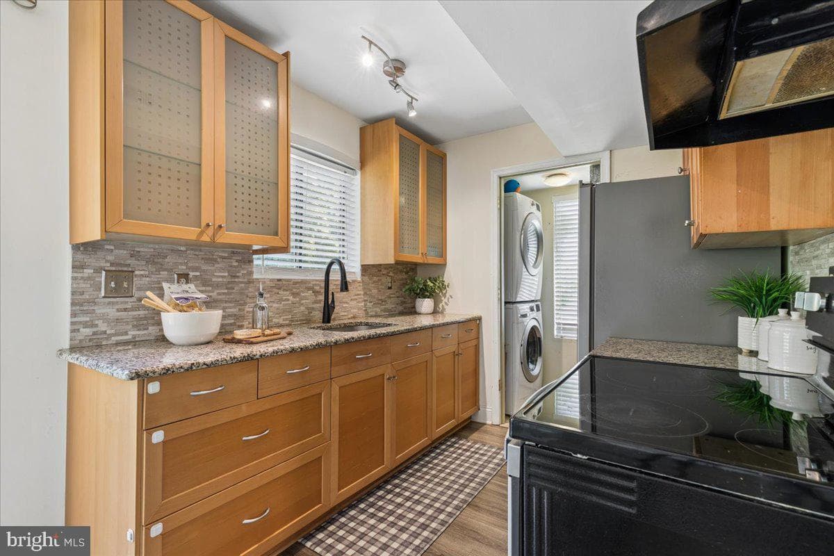 1745 Ridgely Road, Edgewater
