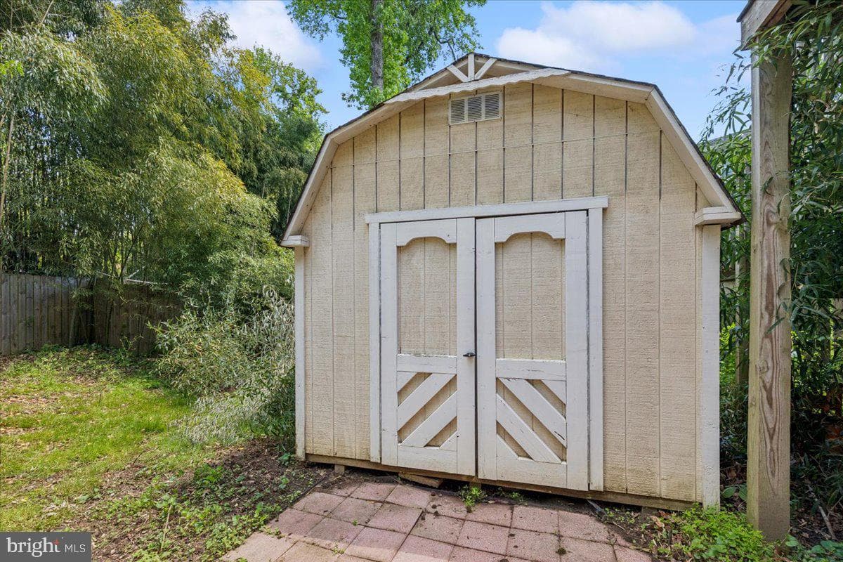 1745 Ridgely Road photo 21