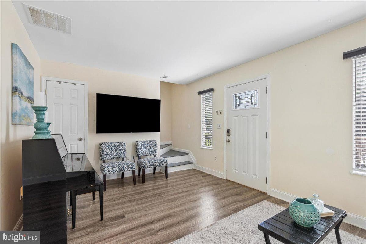 1745 Ridgely Road photo 9