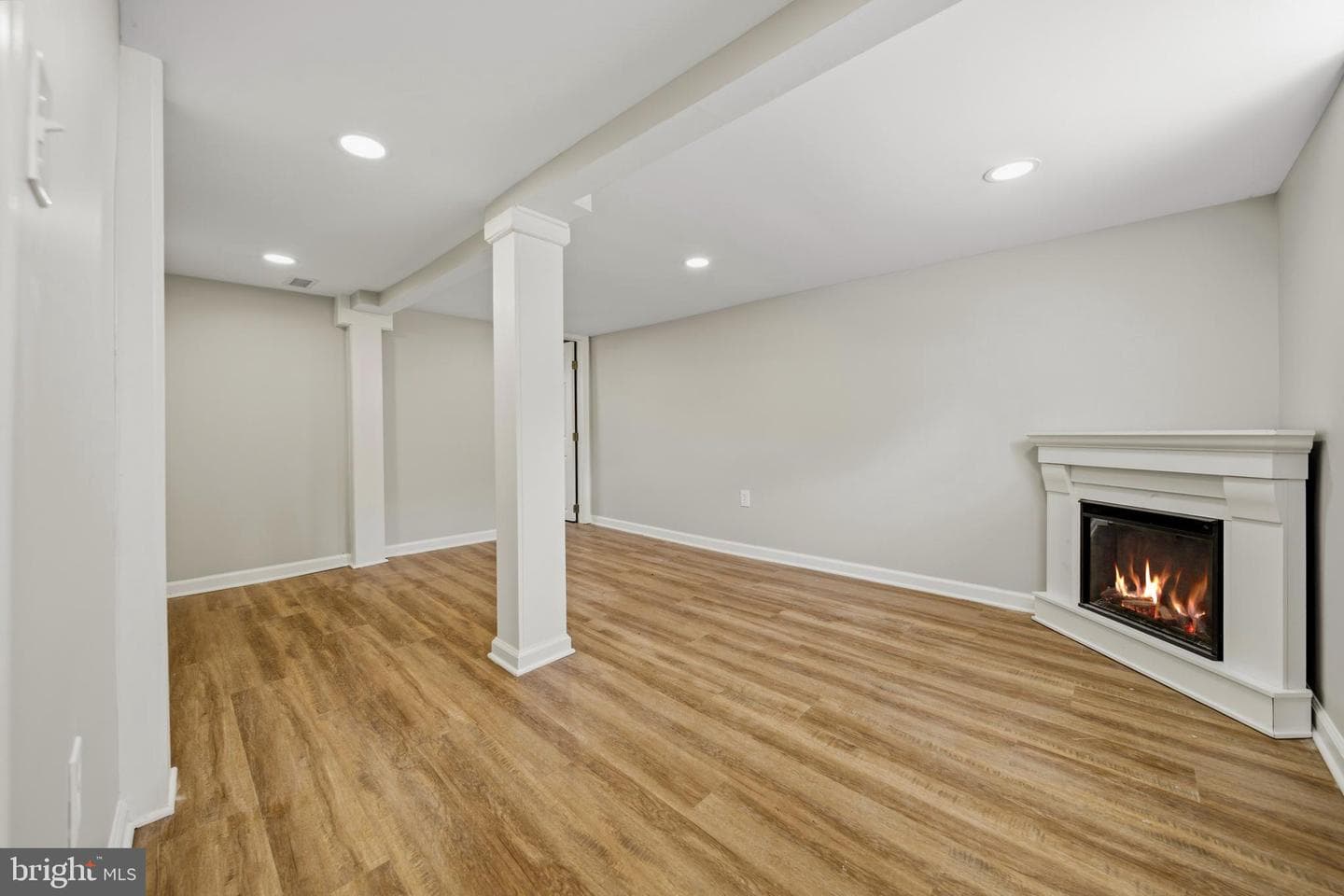 1019 Shoreland Drive photo 24
