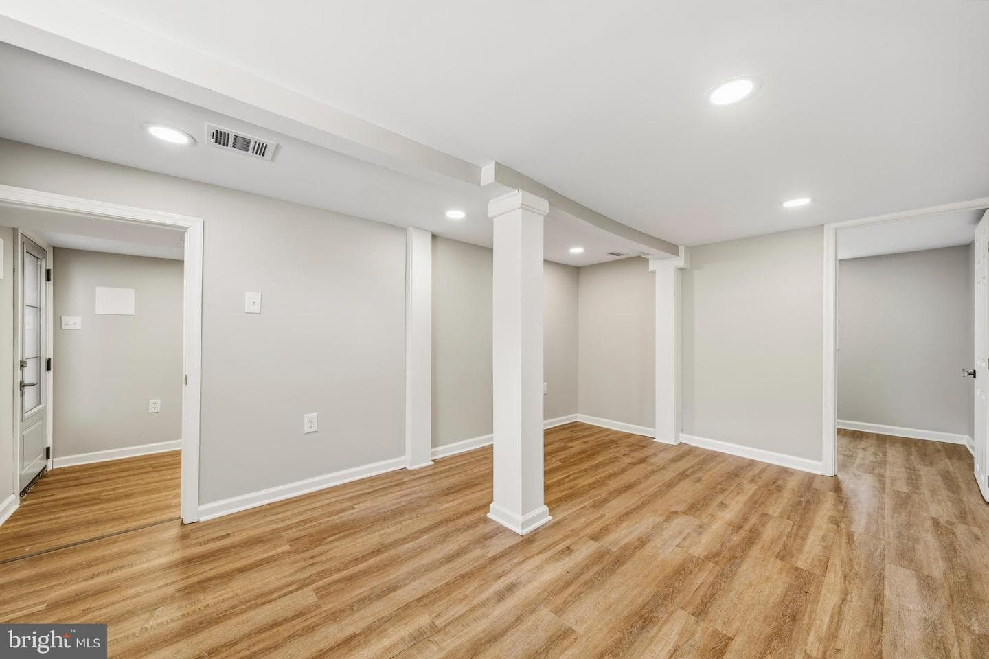 1019 Shoreland Drive photo 25