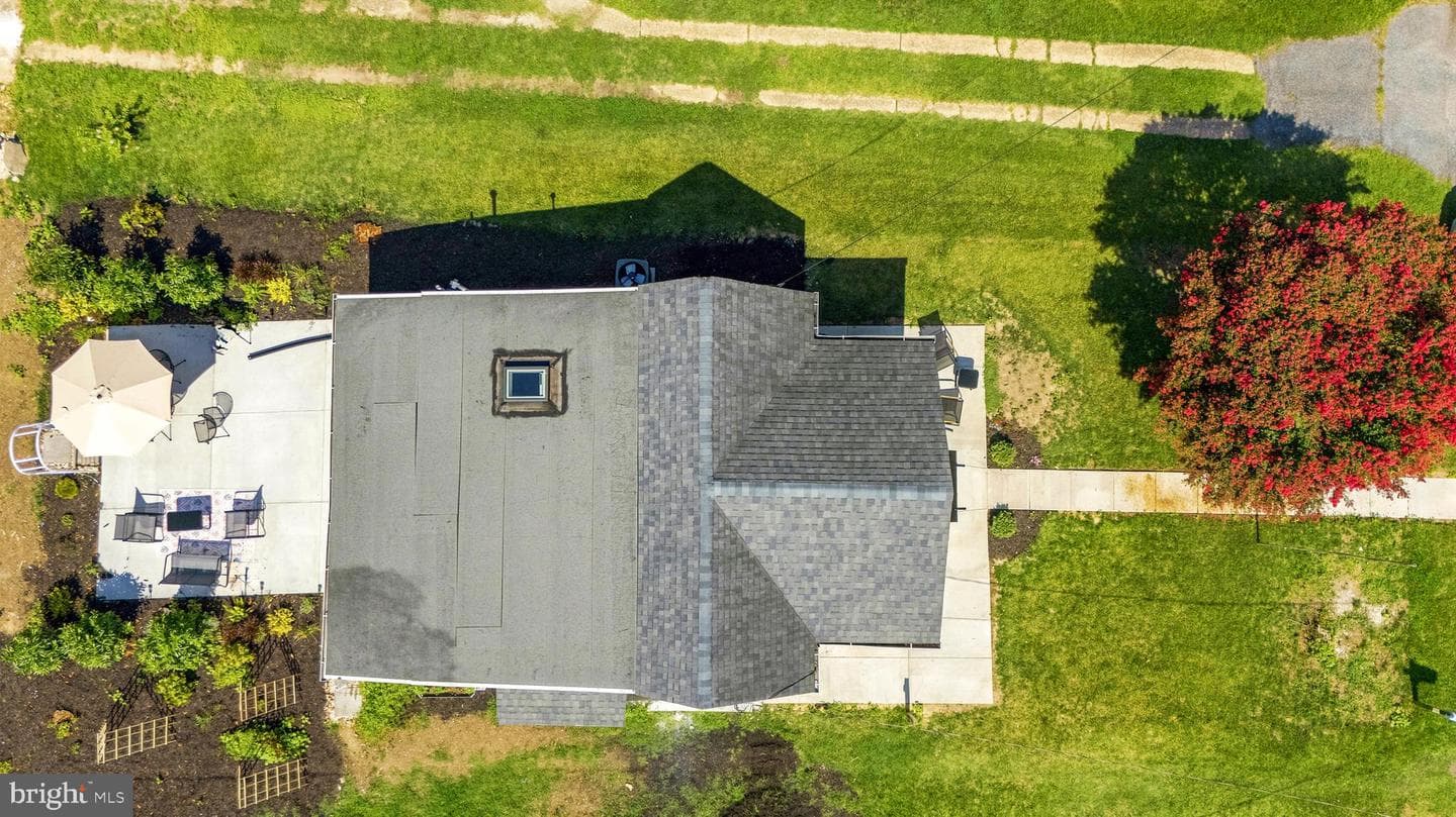 1019 Shoreland Drive photo 30