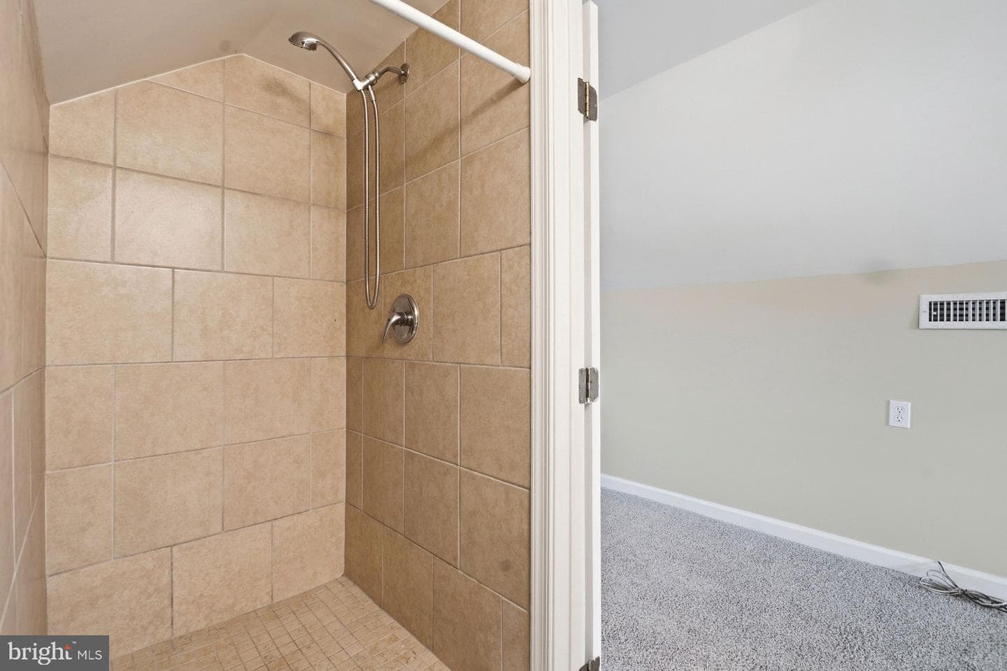 8444 Garden Road photo 17