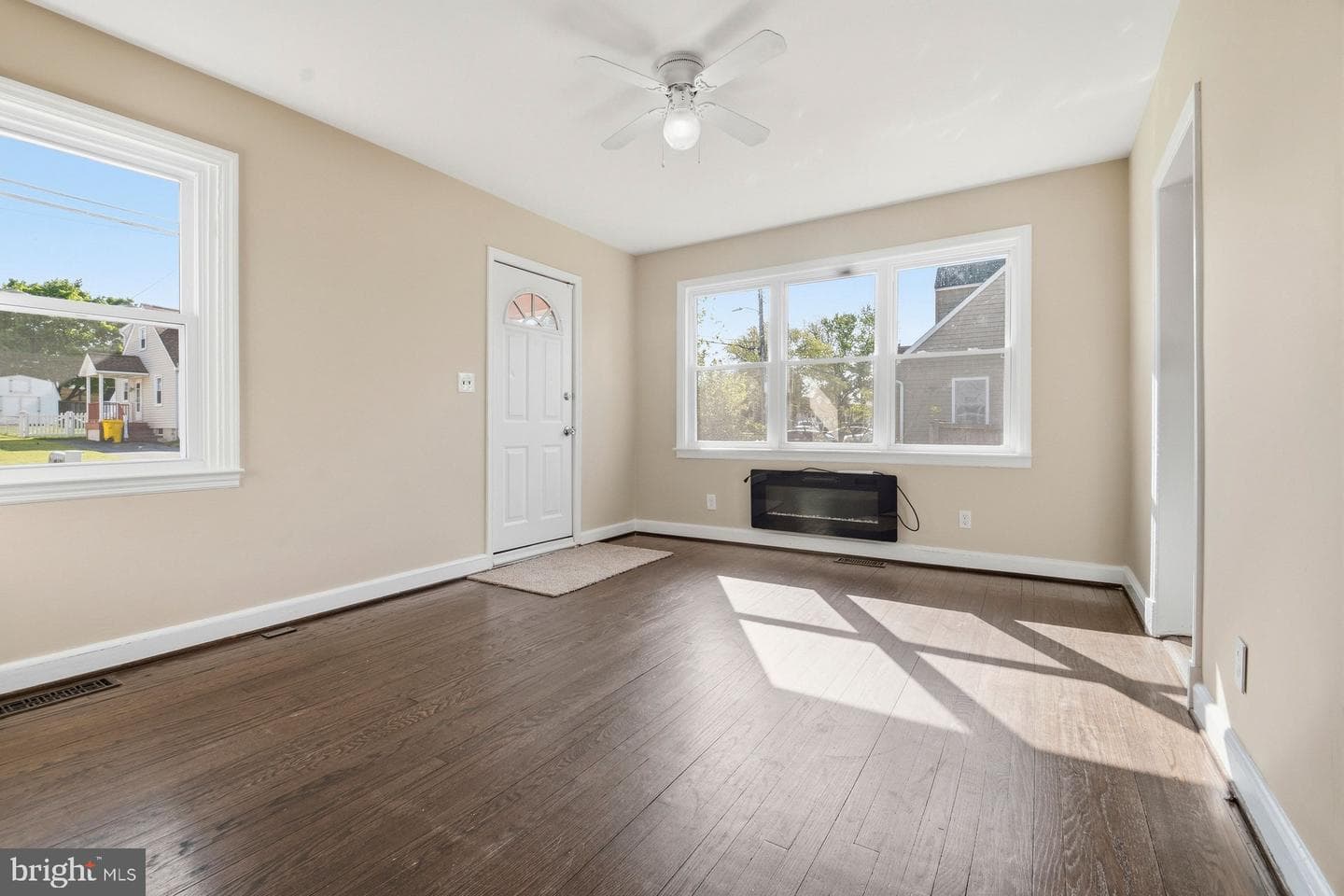 8444 Garden Road photo 4