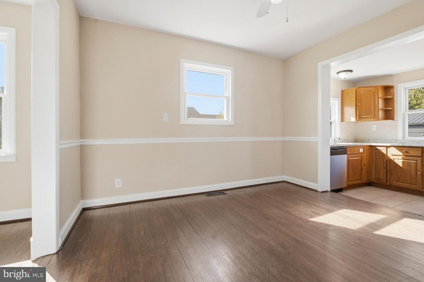 8444 Garden Road photo 6