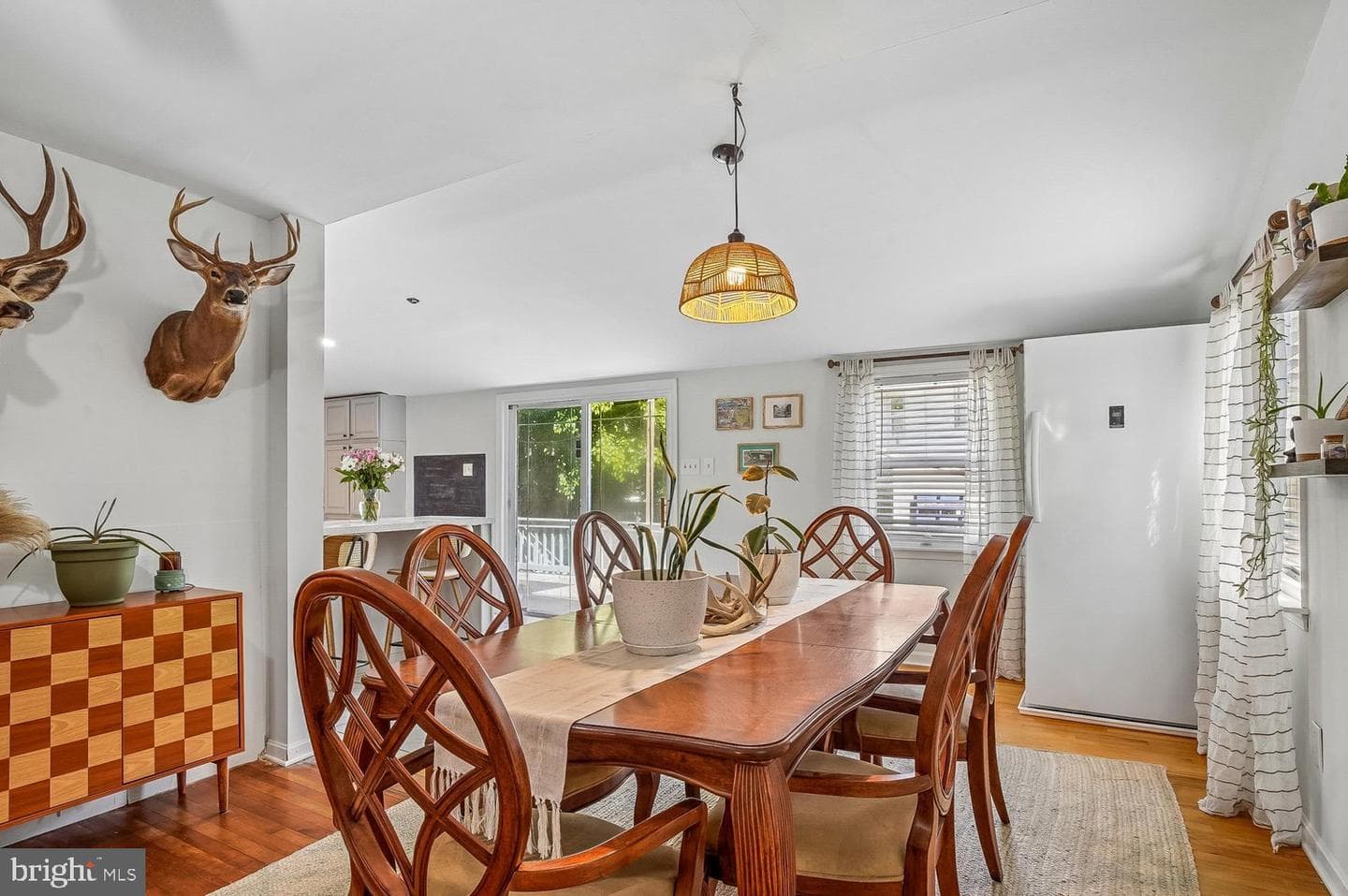 1217 Pine Avenue photo 4