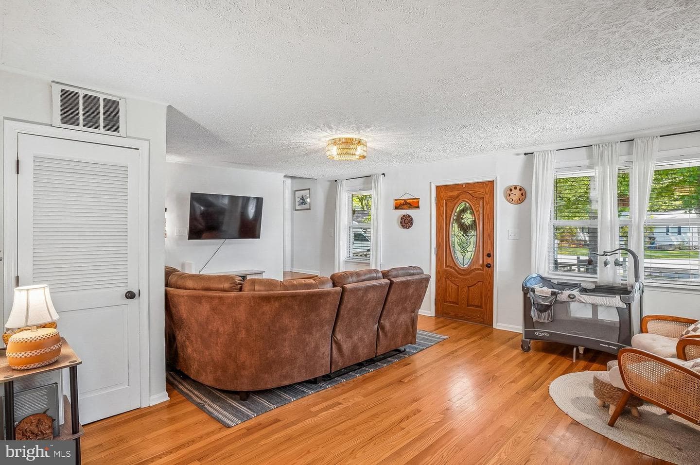 1217 Pine Avenue photo 8