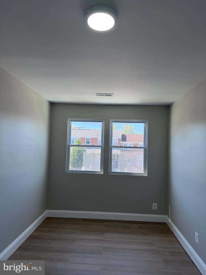 212 W Riverview Road photo 15