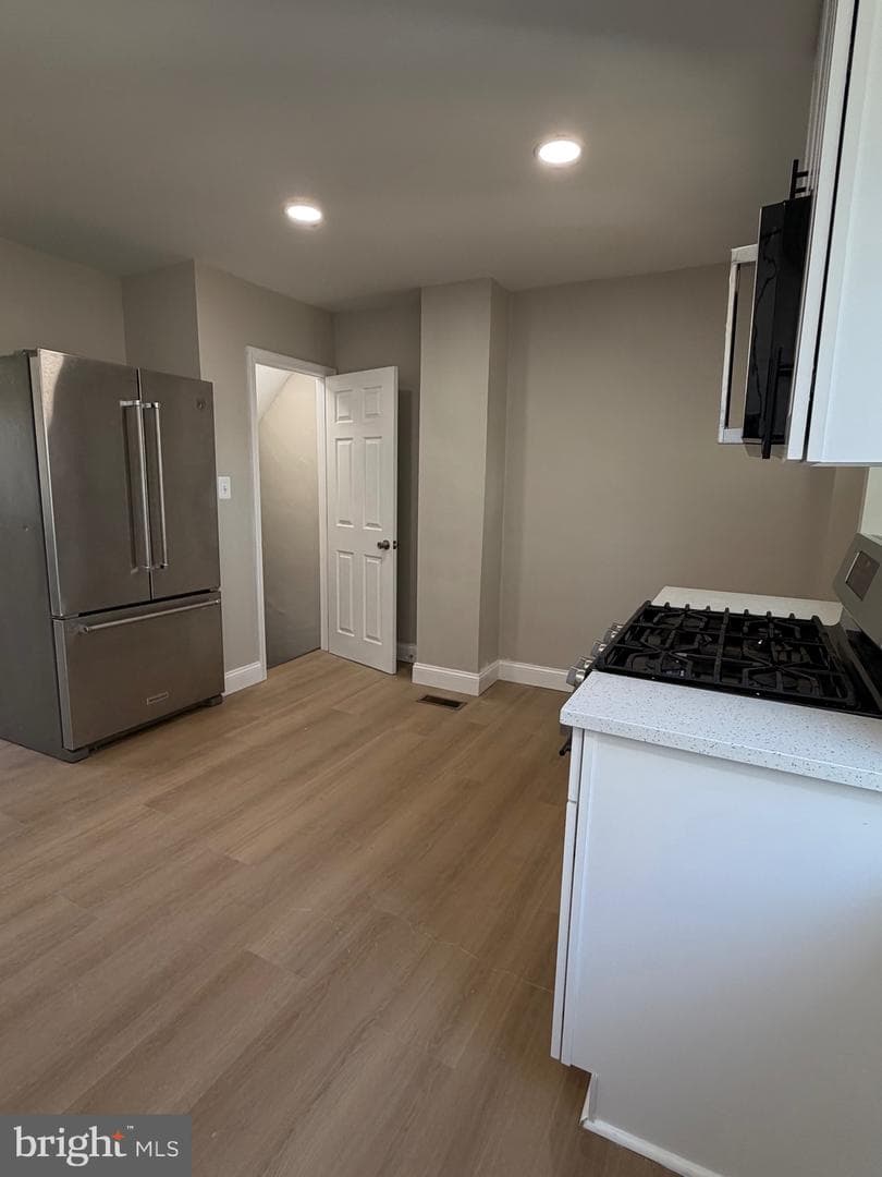 212 W Riverview Road photo 3