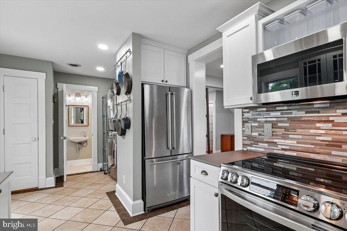 12 Linden Avenue photo 15