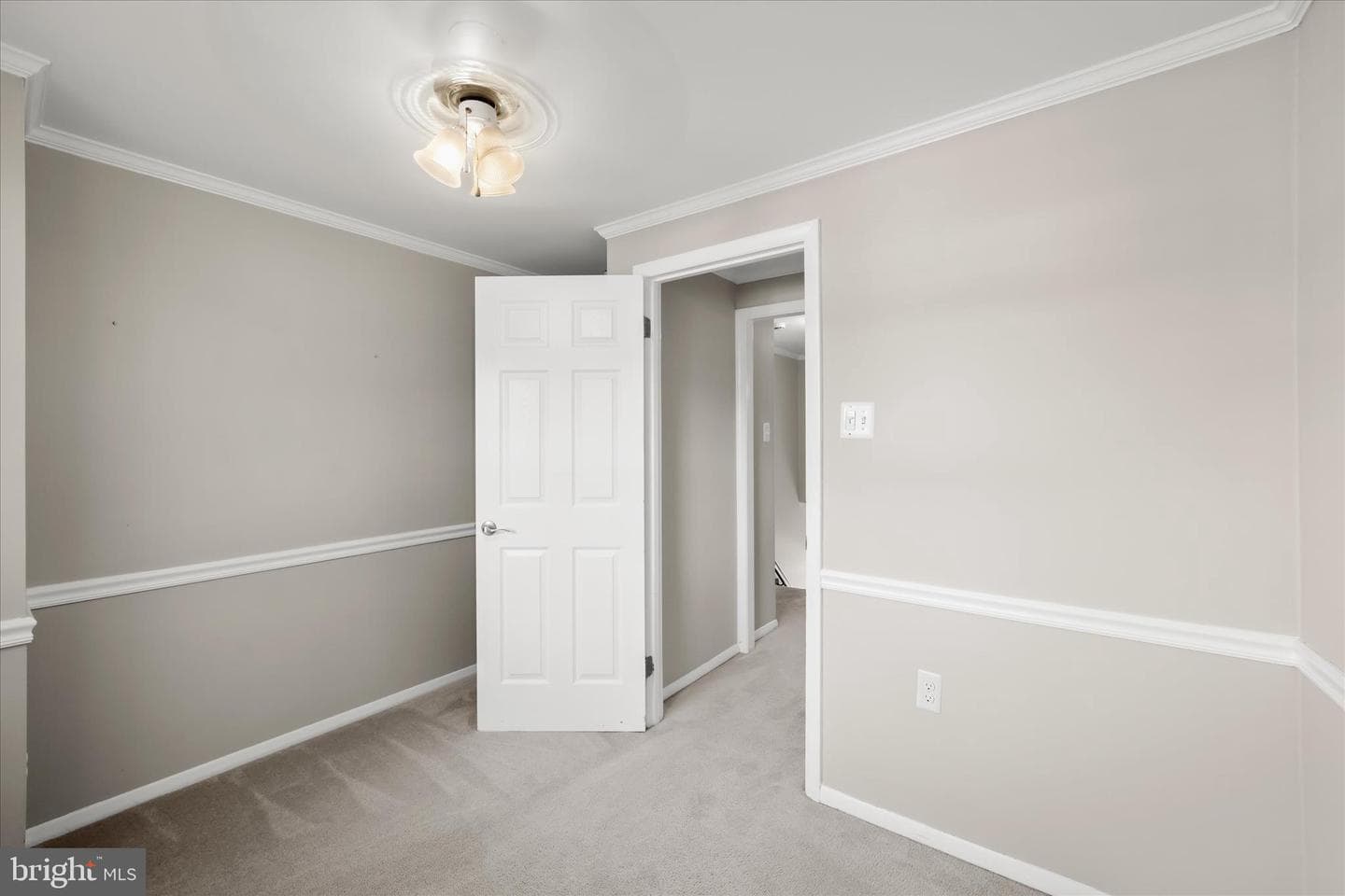 1764 Castleford Square photo 19