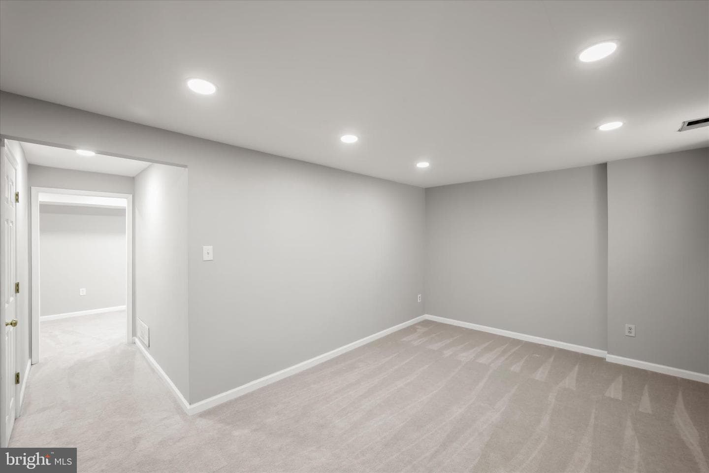 1764 Castleford Square photo 31